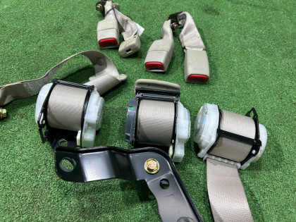 Cintos de segurança задние SUBARU OUTBACK OEM 64660AG100WA 64660AG110WA BPE 2004 GOLD 39J