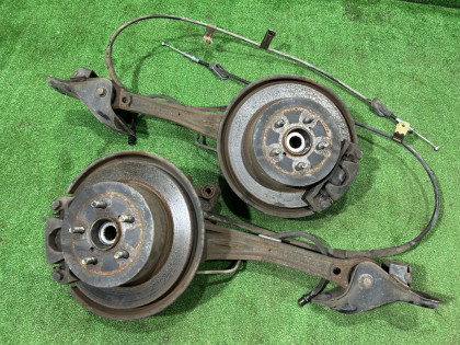 Rear hubs SUBARU OUTBACK OEM 28473AG000 26700AG000 26692AG020 26692AG030 BPE 2004 EZ30 AT