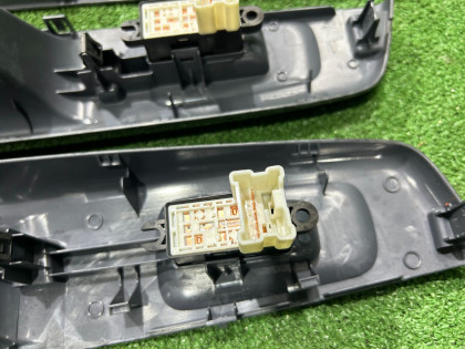 Блок управления стеклоподъемниками SUBARU EXIGA OEM 83071YC010 YA5 2007 EJ205 AT