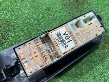 Блок управления стеклоподъемниками SUBARU EXIGA OEM 83071YC010 YA5 2007 EJ205 AT