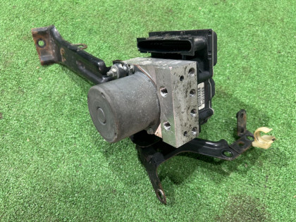 Módulo ABS SUBARU EXIGA OEM 27596YC000 YA5 2007 EJ205 AT
