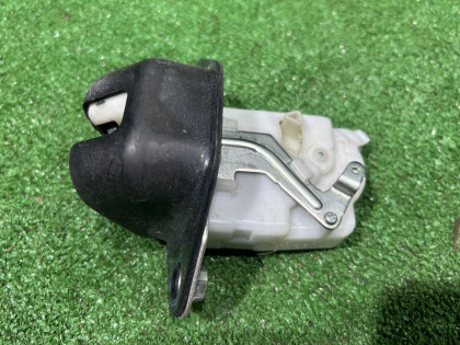 Cerradura del portón SUBARU EXIGA OEM 63032FG000 YA5 SH5 GH8 GH 2007 BLUE D2B