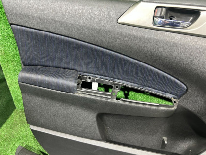Painéis de porta SUBARU EXIGA OEM 94210YC081AS YA5 2007 BLUE D2B