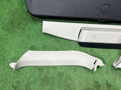 Tapizado del portón SUBARU EXIGA OEM 94320YC010JC YA5 2007 BLUE D2B
