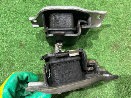 Engine mounts SUBARU EXIGA OEM 41022AG180 41022AG190 YA5 2007 EJ205 AT