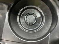 Tapa de distribución derecha SUBARU EXIGA OEM 13572AA092 YA5 2008 EJ205 AT