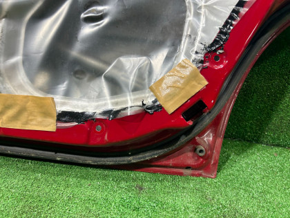 Porta traseira direita SUBARU LEGACY OEM 61400AC300 BG5 1997 RED