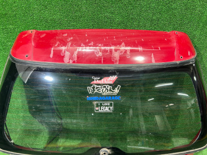 Дверь пятая SUBARU LEGACY OEM 61700AC000 BG5 1997 RED