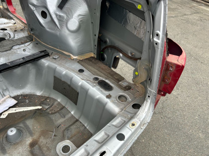 リアボディセクション Rear Cut SUBARU LEGACY OEM 51410AC471 51410AC891 BG5 1997 RED