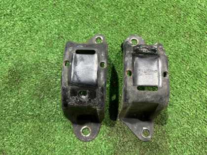 Крепление заднего стабилизатора SUBARU LEGACY OEM 20520AA001, 20520AA011 BG5 1997 RED