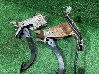 Pedals под свап SUBARU LEGACY OEM 36013AA011 36011AA001 36015FC020 BG5 1997 RED