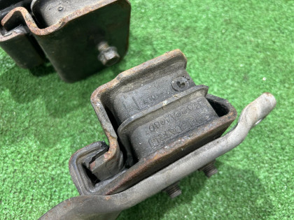 发动机支座 SUBARU LEGACY OEM 41022AC011 41022AC001 BG5 1997 EJ20R MT5