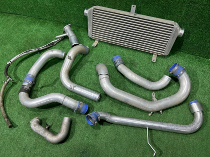 インタークーラー Фронтальный с пайпами GREDDY SUBARU LEGACY OEM 21819AA011 BG5 1997 EJ20R MT5