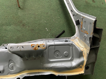 กรอบกระจกบังลมหน้า SUBARU LEGACY OEM 51530AC060 51530AC070 BG5 1997
