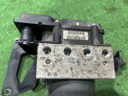 กล่อง ABS SUBARU FORESTER OEM 27594SA071 SG5 2007 EJ205 AT