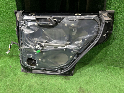 Puerta trasera derecha SUBARU FORESTER OEM 60409SA0029P SG5 2007 BLACK 32J