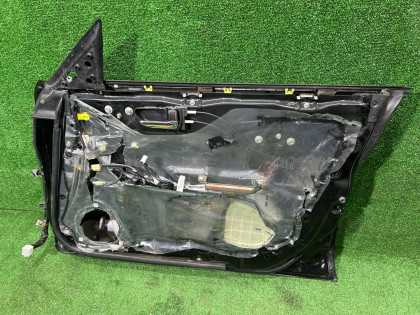 Right front door SUBARU FORESTER OEM 60009SA1019P SG5 2007 BLACK 32J