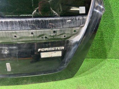 Portón trasero SUBARU FORESTER OEM 60809SA0509P SG5 2007 BLACK 32J