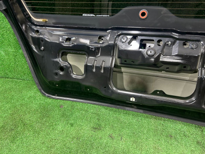 Portón trasero SUBARU FORESTER OEM 60809SA0509P SG5 2007 BLACK 32J