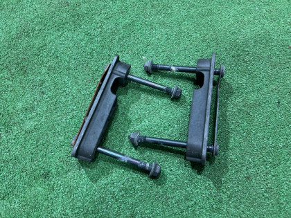 สเปเซอร์หน้า 20511AE001 SUBARU FORESTER