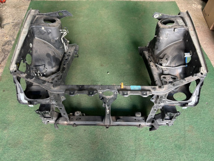 แผงหน้าหม้อน้ำ 53010SA0409P 51602SA0909P SUBARU FORESTER