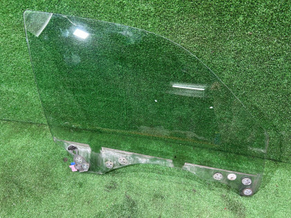 กระจกประตูหน้าขวา SUBARU FORESTER OEM 61011SA020 SG5 2006