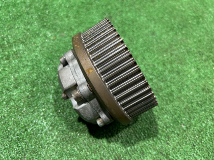右インテークカムシャフトプーリー SUBARU LEGACY LANCASTER OEM 13223AA060 BH9 2000 EJ254