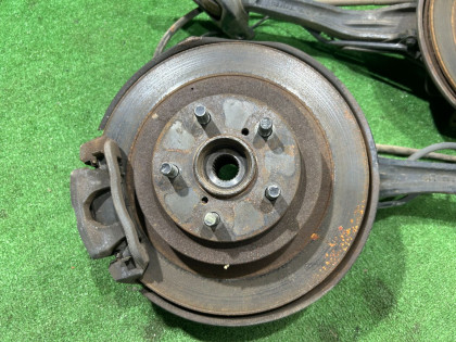 Cubos traseiros SUBARU LEGACY OEM 28474AE000 28462AE011 20252AE001 26700AE070 26692AE020 BE5 2000 EJ206 AT