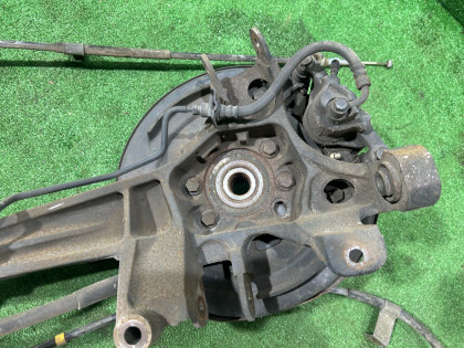 Cubos traseiros SUBARU LEGACY OEM 28474AE000 28462AE011 20252AE001 26700AE070 26692AE020 BE5 2000 EJ206 AT
