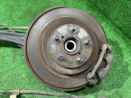 Cubos traseiros SUBARU LEGACY OEM 28474AE000 28462AE011 20252AE001 26700AE070 26692AE020 BE5 2000 EJ206 AT