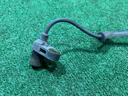Sensor ABS traseiro direito SUBARU LEGACY OEM 27540AE040 BE5 2000 EJ206 AT