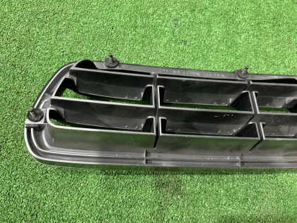 Решетка радиатора SUBARU LEGACY OEM 91121AE160 BE5 2000 WHITE 51E