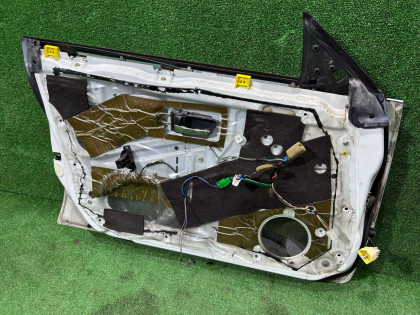 左フロントドア SUBARU LEGACY OEM 60009AE010 BE5 2000 WHITE 51E