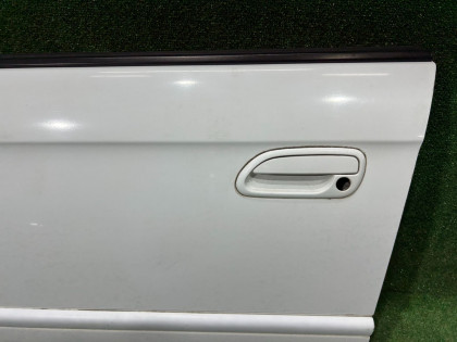 左フロントドア SUBARU LEGACY OEM 60009AE010 BE5 2000 WHITE 51E