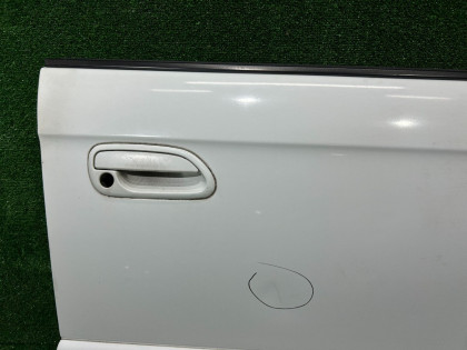 右フロントドア SUBARU LEGACY OEM 60009AE000 BE5 2000 WHITE 51E