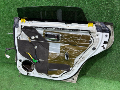 ประตูหลังขวา SUBARU LEGACY OEM 60400AE400 BE5 2000 WHITE 51E