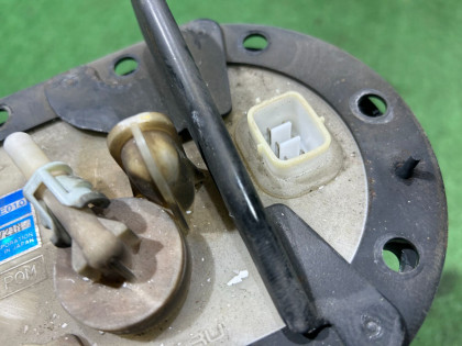 Bomba de combustible дефект трубки SUBARU LEGACY OEM 42021AE010 BE5 2000 EJ206 AT