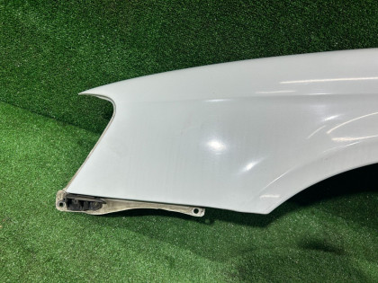 Aleta delantera izquierda SUBARU LEGACY OEM 57120AE011 BE5 2000 WHITE 51E