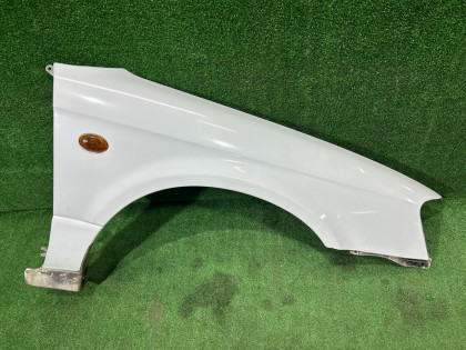 Guarda-lamas dianteiro direito 57120AE001 SUBARU LEGACY
