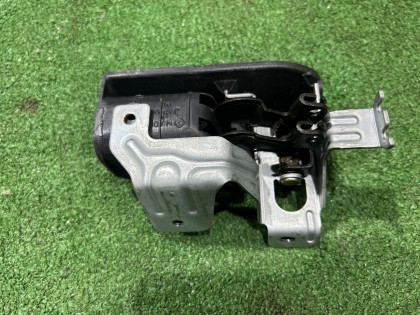 Tirador del depósito SUBARU LEGACY OEM 57340AE000 57345AA060ML BE5 2000 WHITE 51E