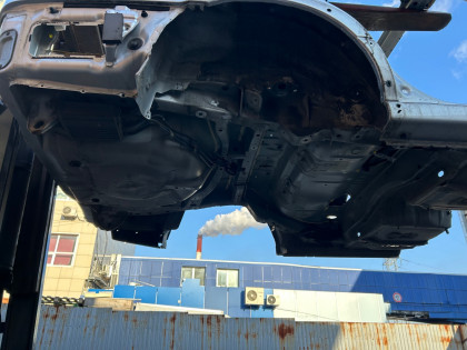 Sección trasera de la carrocería Rear Cut SUBARU LEGACY LANCASTER OEM 51410AE160 51410AE170 52122AE100 BHE 2001 SILVER/GREY 1U2