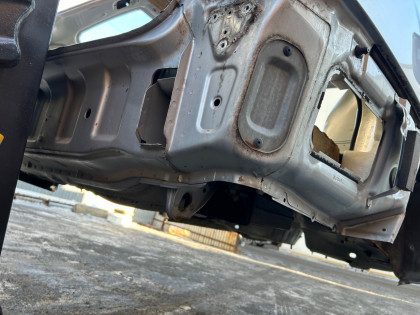 Sección trasera de la carrocería Rear Cut SUBARU LEGACY LANCASTER OEM 51410AE160 51410AE170 52122AE100 BHE 2001 SILVER/GREY 1U2