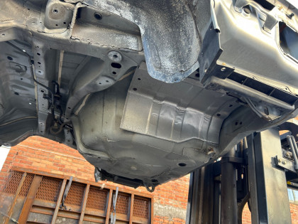 Sección trasera de la carrocería Rear Cut SUBARU LEGACY LANCASTER OEM 51410AE160 51410AE170 52122AE100 BHE 2001 SILVER/GREY 1U2