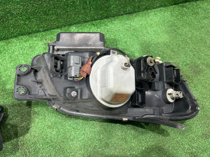 Faróis SUBARU LEGACY OEM 84001AE281 84001AE291 BE5 2000