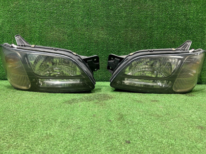 Faróis SUBARU LEGACY OEM 84001AE281 84001AE291 BE5 2000