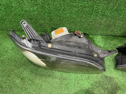 Faróis SUBARU LEGACY OEM 84001AE281 84001AE291 BE5 2000