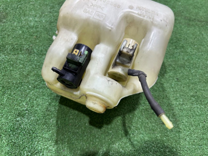 ウォッシャータンク SUBARU LEGACY OEM 86610AE010 BHE BH9 BH5 BE5 BE9 BEE 2000 EJ206 AT