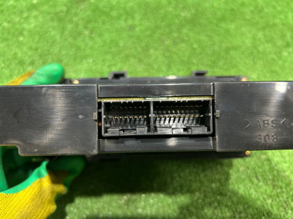 Climate control unit SUBARU LEGACY OEM 72311AE100 BHE BH9 BH5 BE5 BE9 2000 EJ206 AT