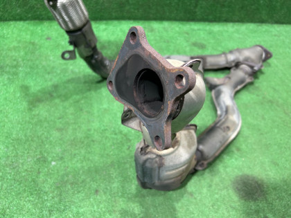 触媒 коллектор выпускной SUBARU LEGACY OEM 44102AC210, 44131AC120 BE5 BH5 2000 EJ206 AT