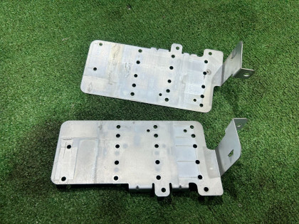 Soporte de la radio 66201AE000 SUBARU LEGACY